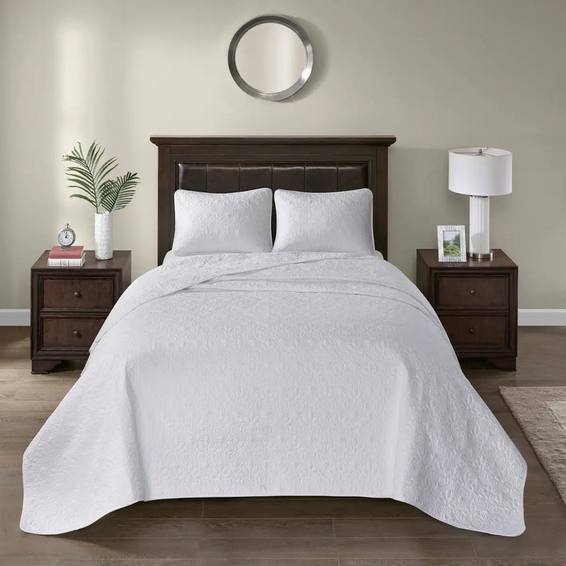 Reversible Quilt and Bedspread Set