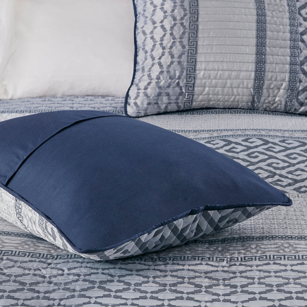 4 Piece Jacquard Quilt Set with Throw Pillow Navy King/Cal King Media 7