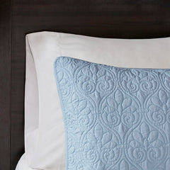 Reversible Quilt and Bedspread Set perspective