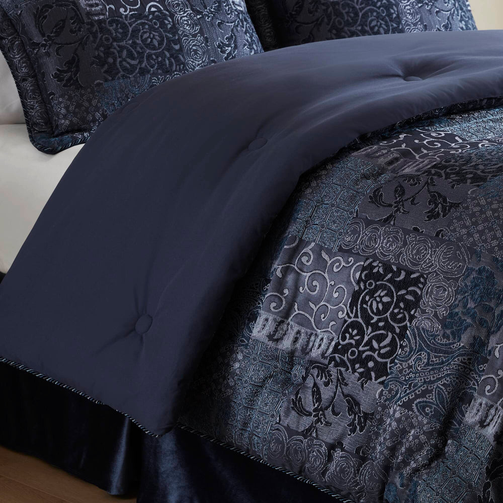 4 PCS Queen Comforter Set Navy Media 3