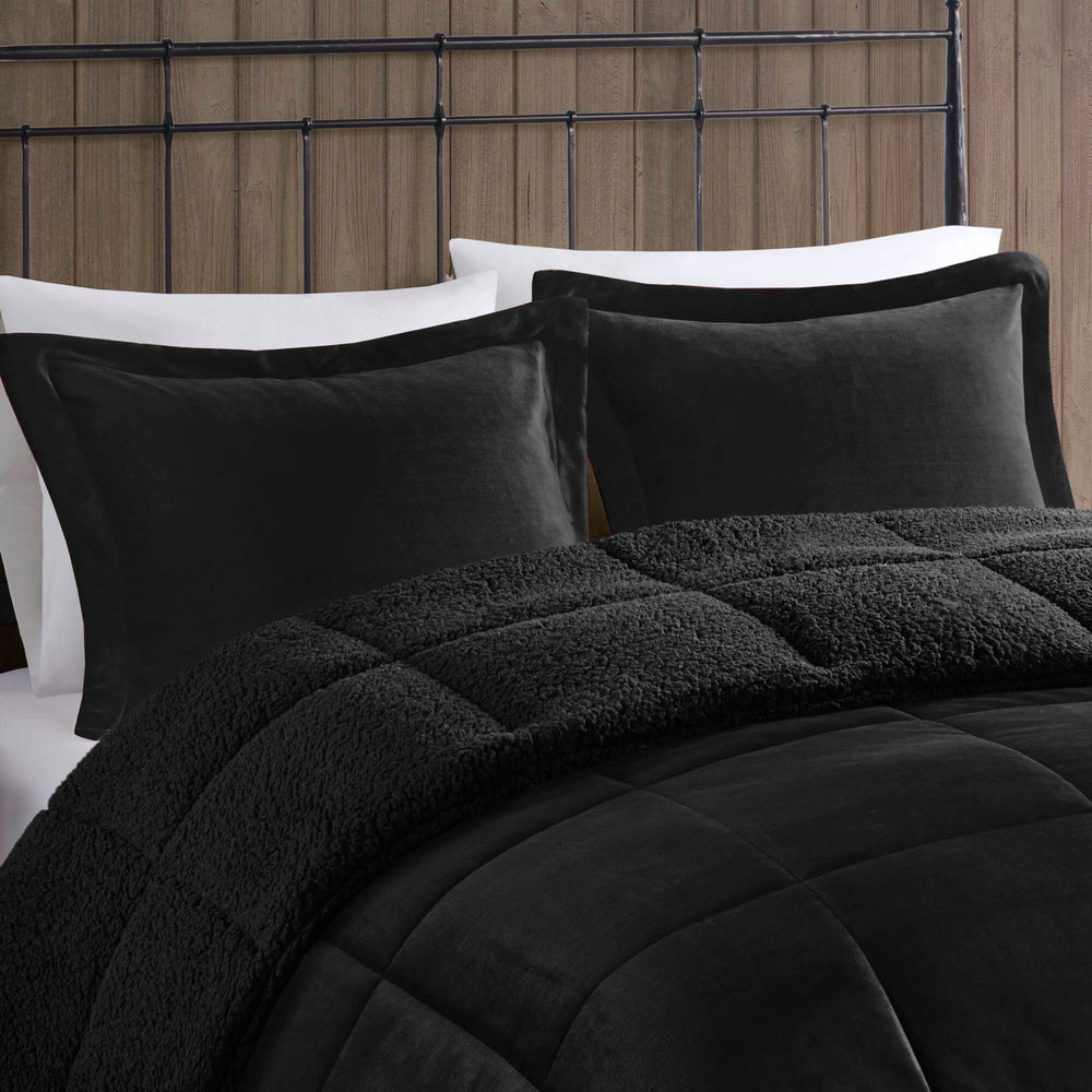 4-Piece Full/Queen Plush to Sherpa Down Alternative Comforter Set,Black/Black Media 11