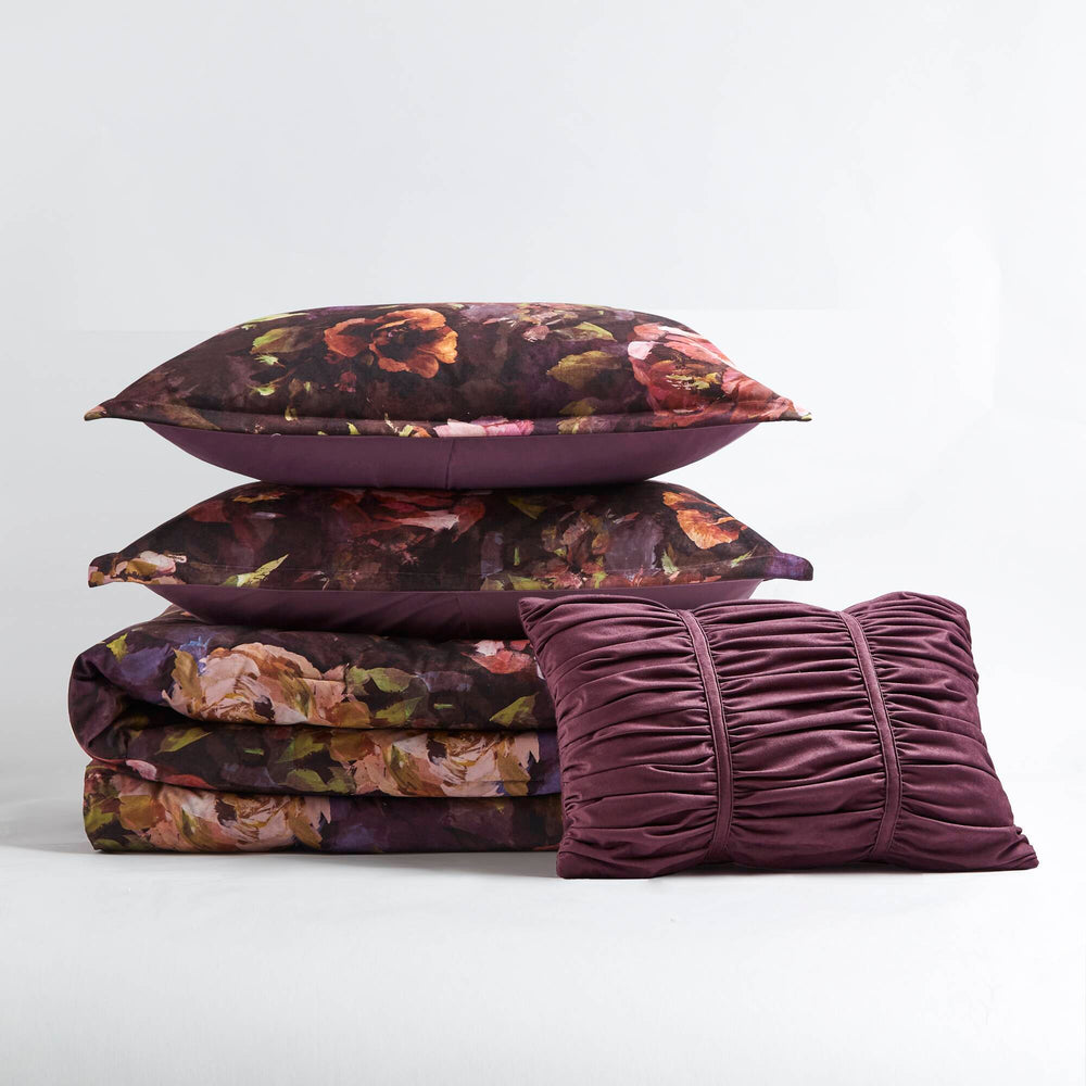 4-Piece King Velvet Comforter Set Media 7
