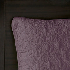 Reversible Quilt and Bedspread Set perspective