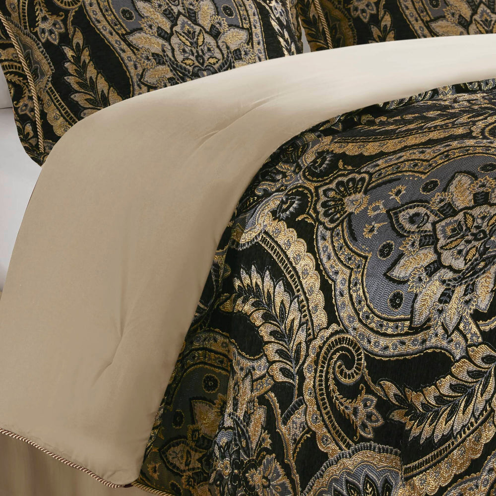 4 PCS Queen Comforter Set Media 6
