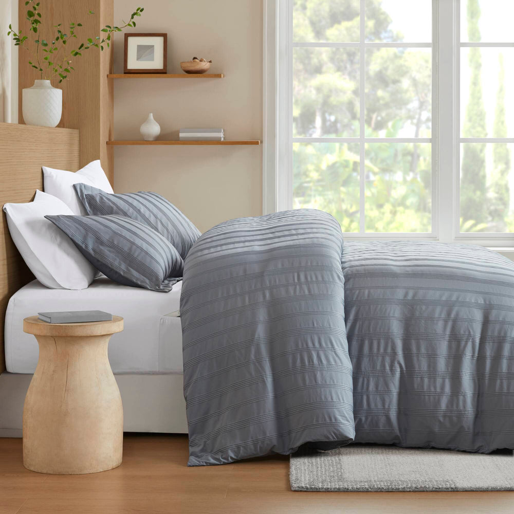 3-Piece King Woven Striped Duvet Set Media 20