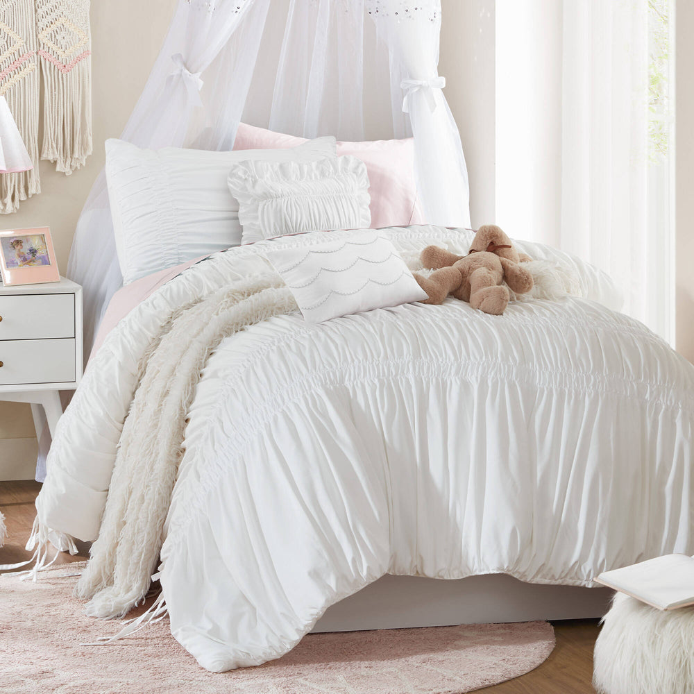 4 Pieces Twin/Twin XL Comforter Set,White Media 1