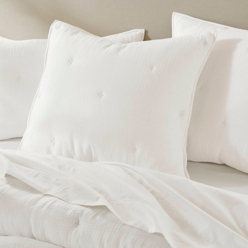 3-Piece Full/Queen Cotton  Embroidered Quilt Set,White