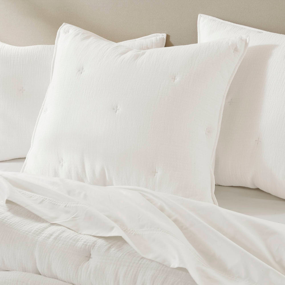 3-Piece King Cotton  Embroidered Quilt Set,White Media 9