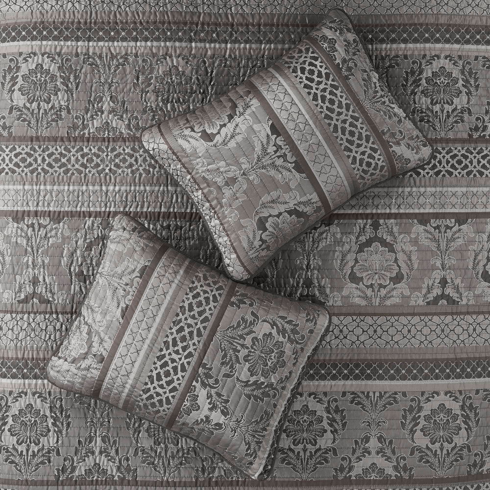 6-Piece Full/Queen 6 Piece Jacquard Quilt Set with Throw Pillows,Grey Media 2