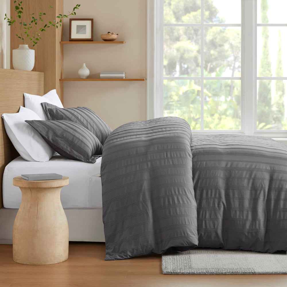 3-Piece Full Woven Striped Duvet Set Media 15