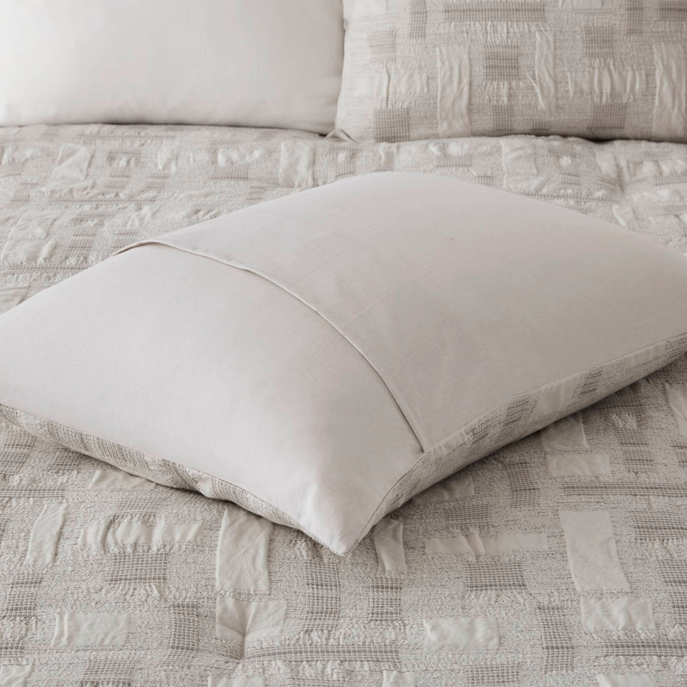 3 Piece Cotton Jacquard Comforter Set-Full/Queen Media 9