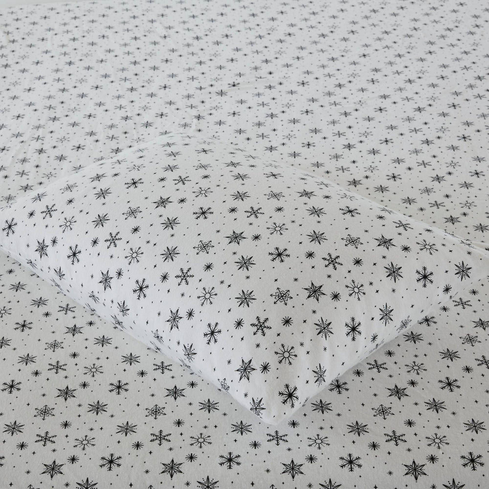 4 PCS Full Sheet Set Black Snowflakes Media 4