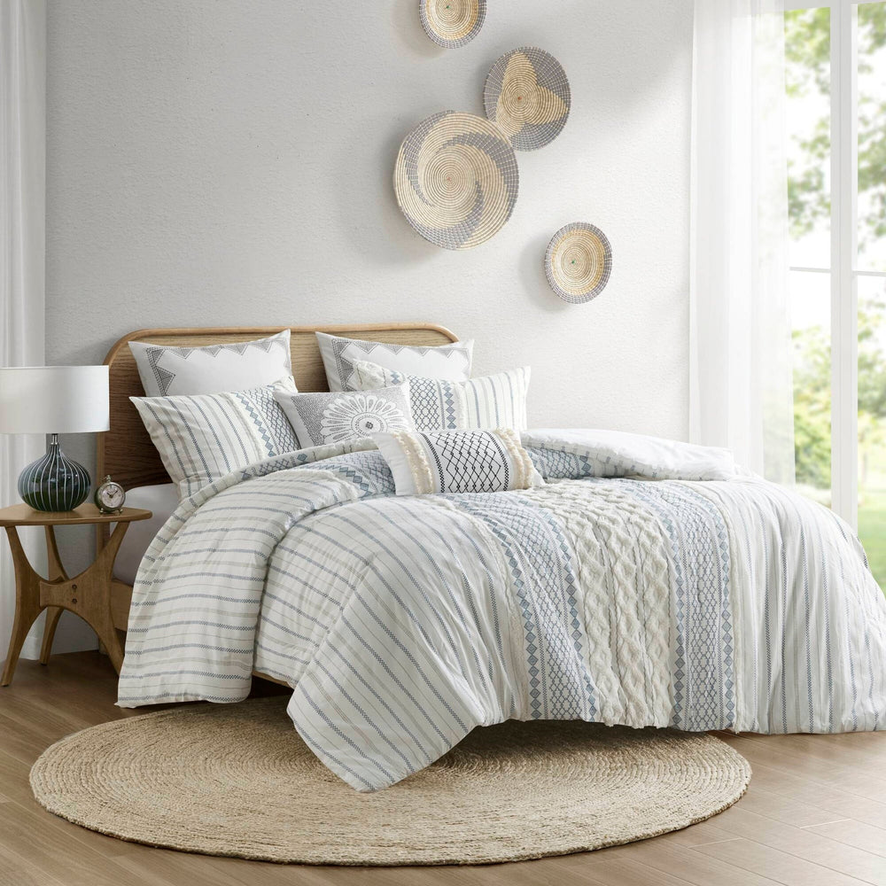 Cotton Printed Comforter Set with Chenille White/Navy King/Cal King Media 1