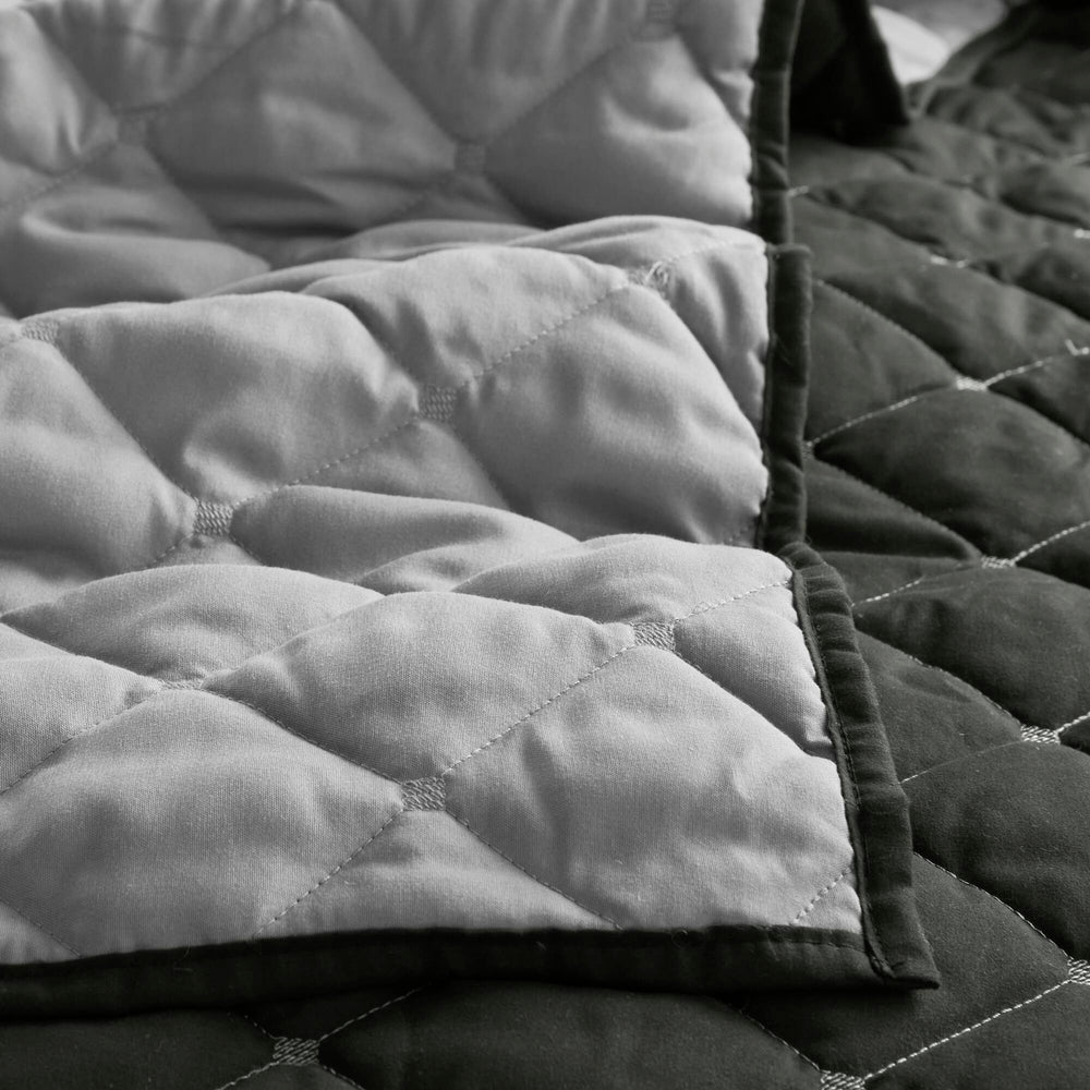 7 Piece Stripe Comforter and Quilt Set-Full/Queen Media 16
