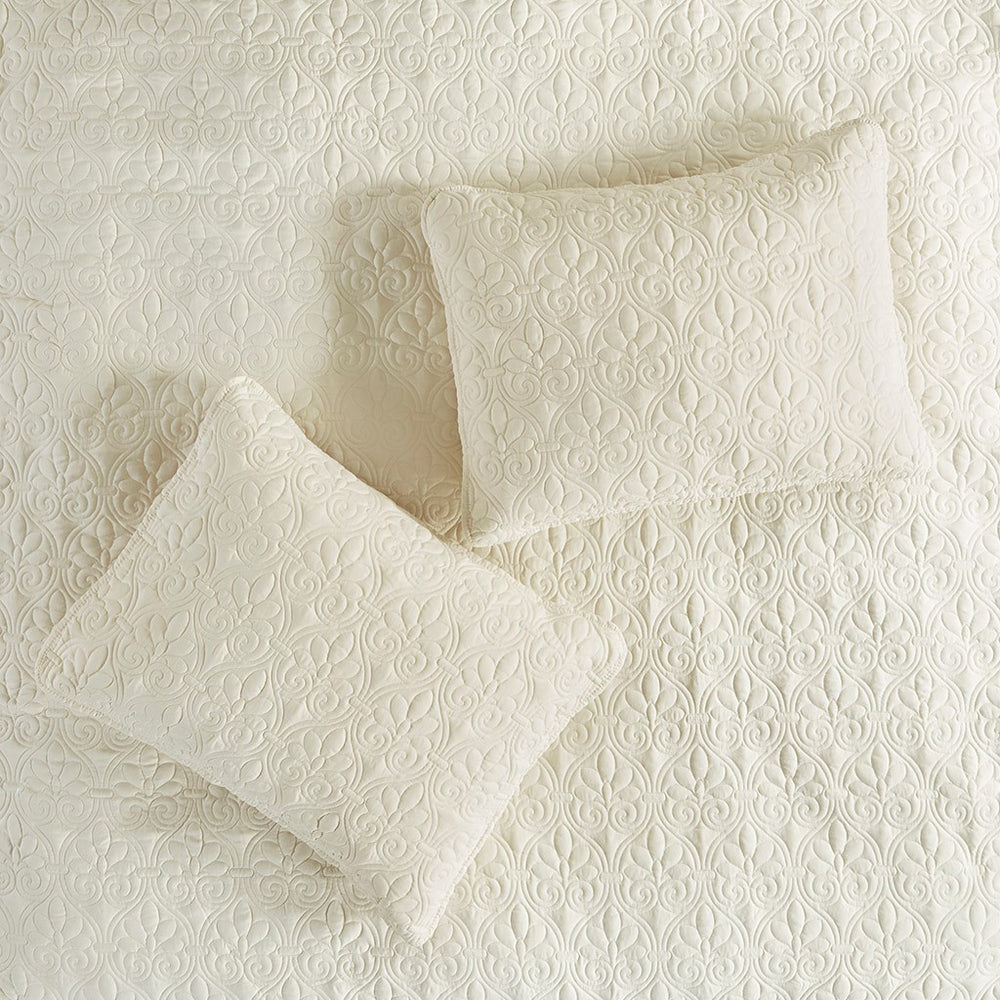 3 Piece Split Corner Pleated Quilted Bedspread Cream King Media 2