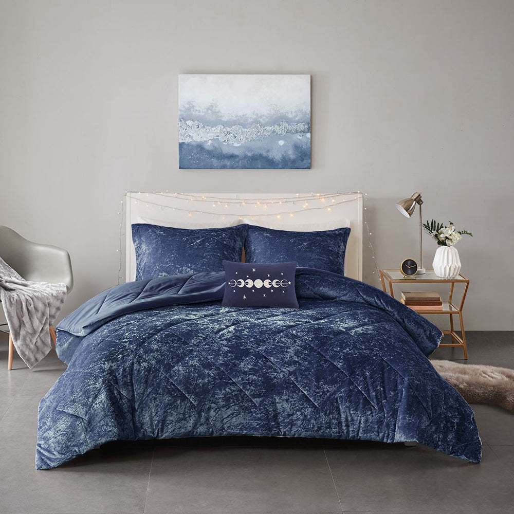 Twin/Twin XL Velvet Comforter Set with Throw Pillow Media 6