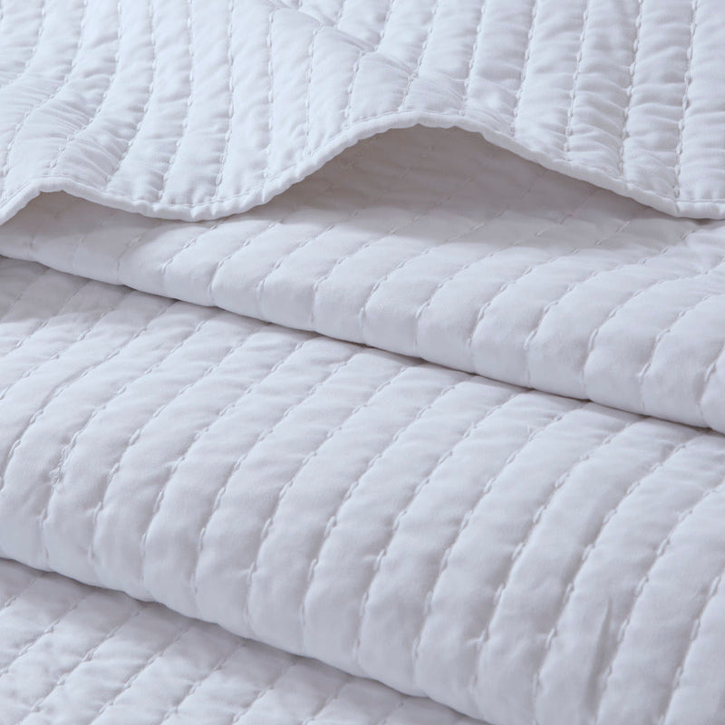 3 Piece Quilt Set White Full/Queen