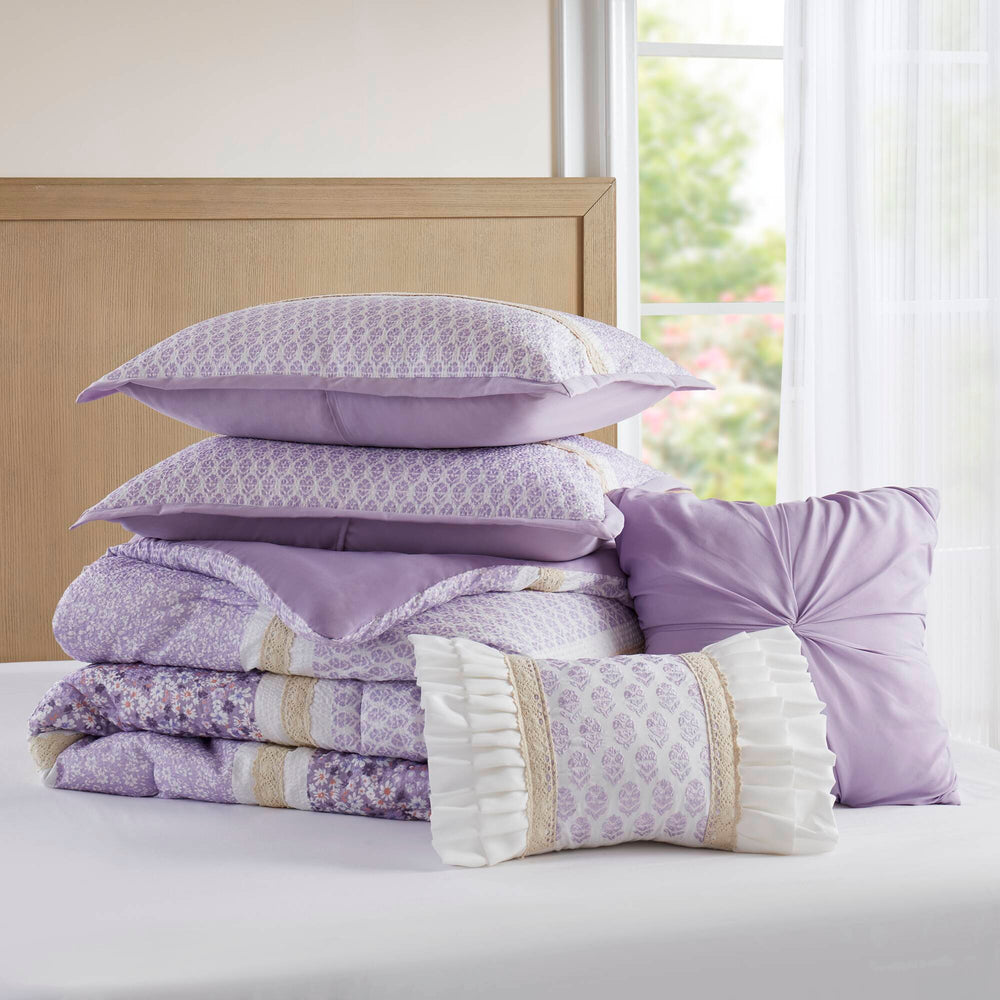 5 PCS King/Cal King Seersucker Comforter Set with Throw Pillows Media 5