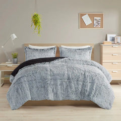 Shaggy Long Fur Comforter Mini Set perspective