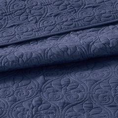 Reversible Quilt and Bedspread Set perspective