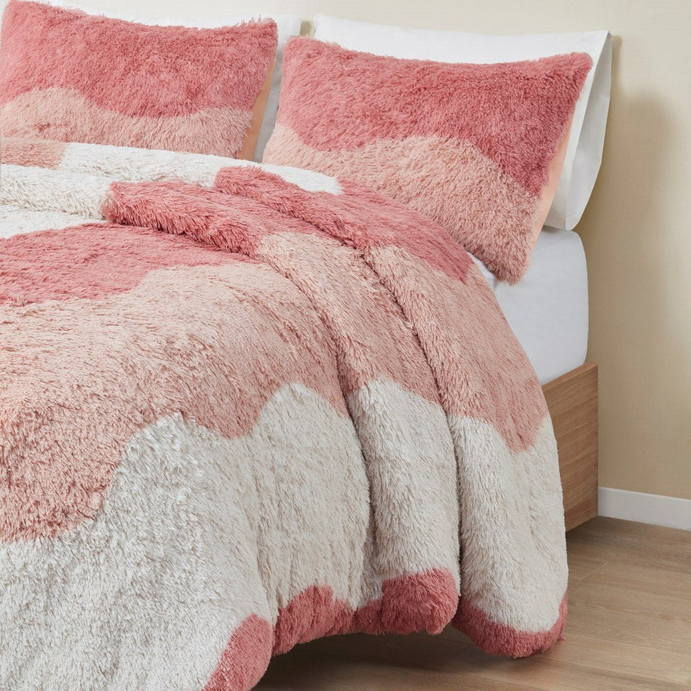 Twin/Twin XL Ombre Shaggy Faux Fur Comforter Set Media 11