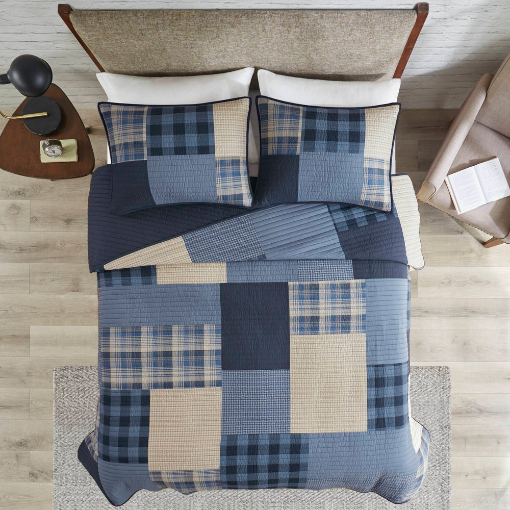 3-Piece Full/Queen Quilt Mini Set Media 13