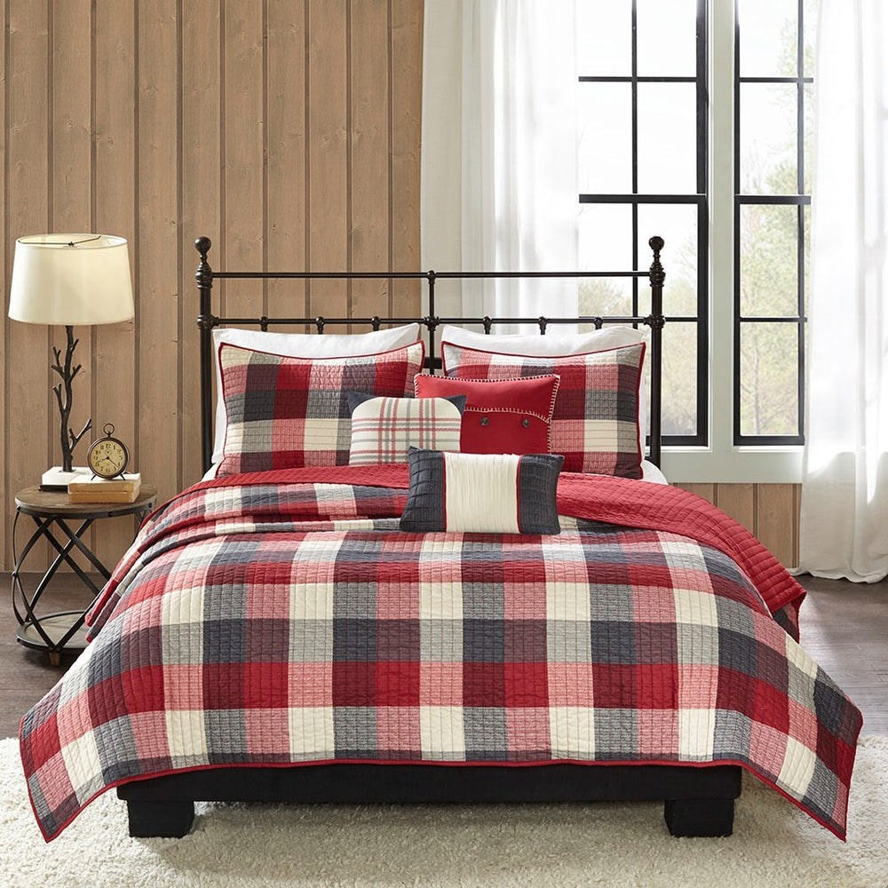 6 Piece Printed Herringbone Quilt Set with Throw Pillows Red King/Cal King Media 5