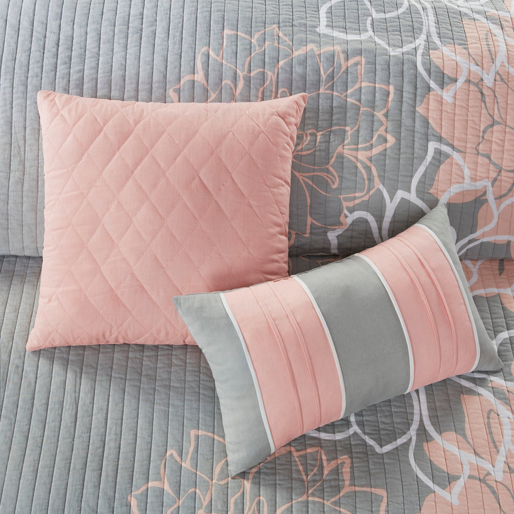 6 Piece Printed Cotton Quilt Set with Throw Pillows Grey/Peach Full/Queen Media 3