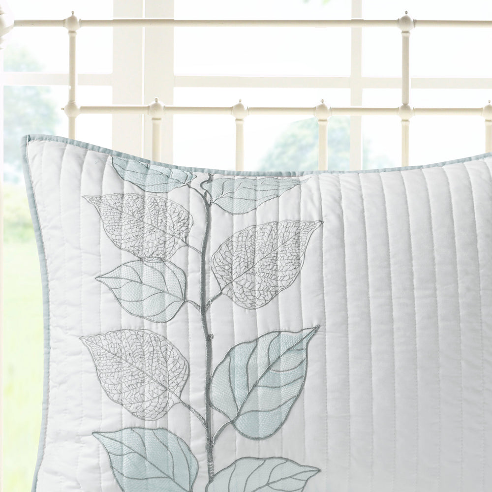 6 Piece Embroidered Quilt Set with Throw Pillows Blue Full/Queen Media 8