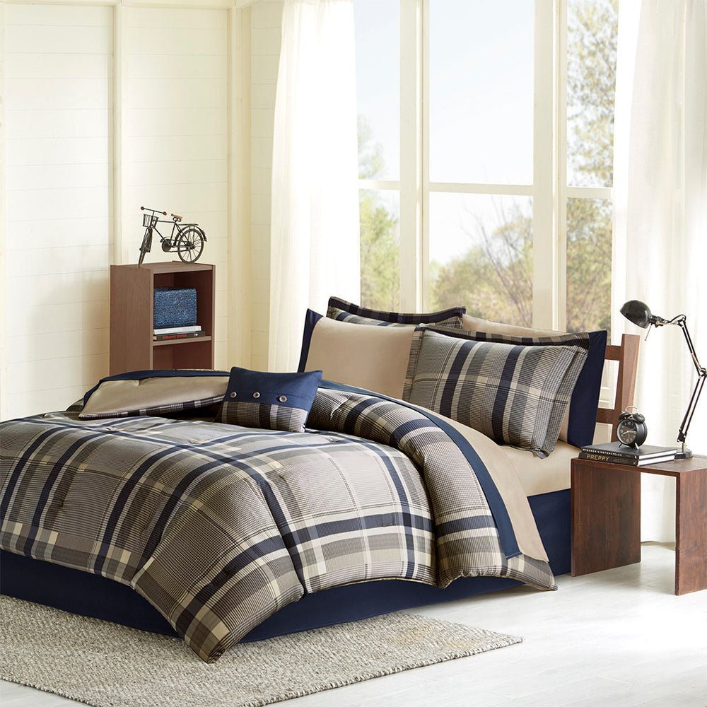 Queen Plaid Comforter Set with Bed Sheets Media 1