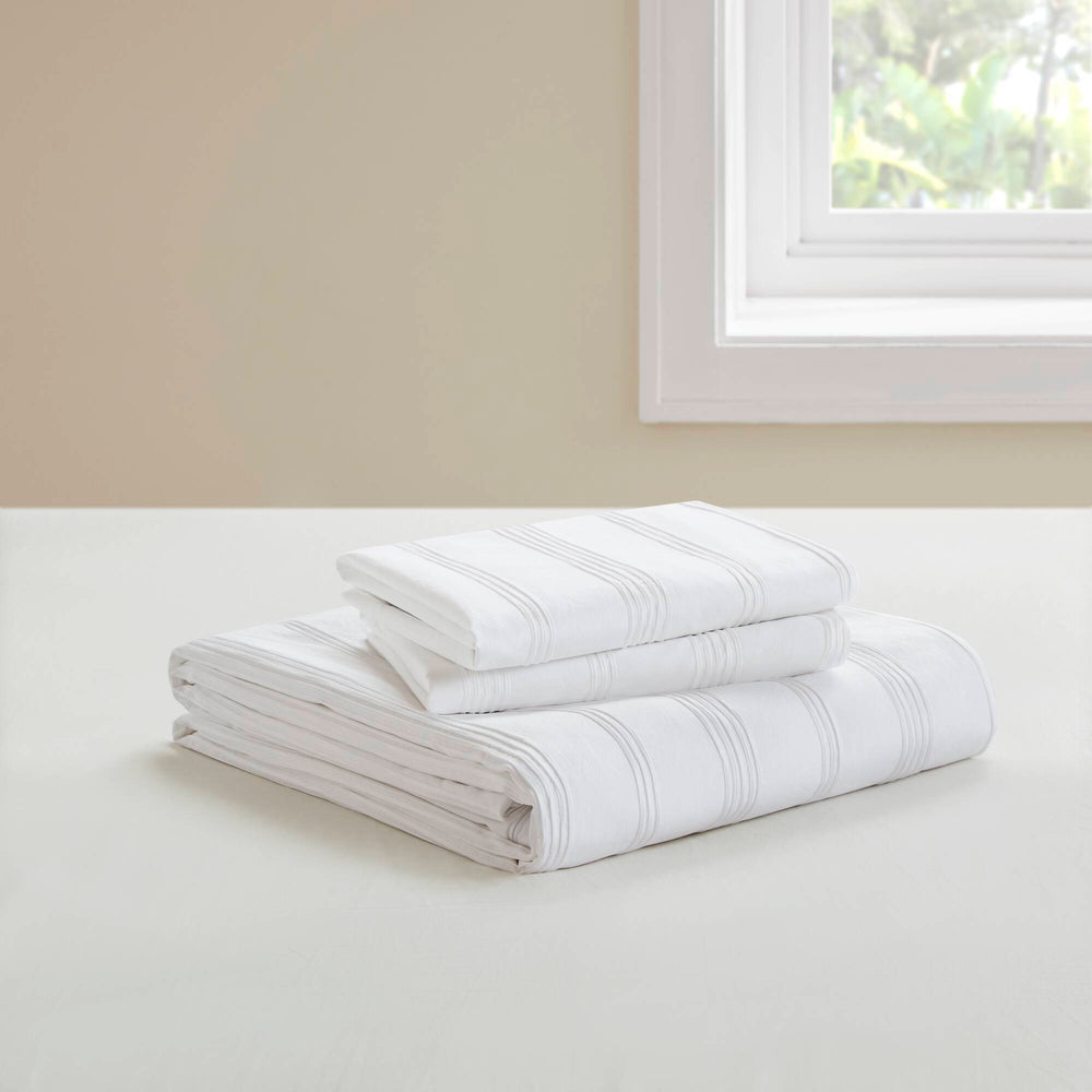 3-Piece Queen Woven Striped Duvet Set Media 20