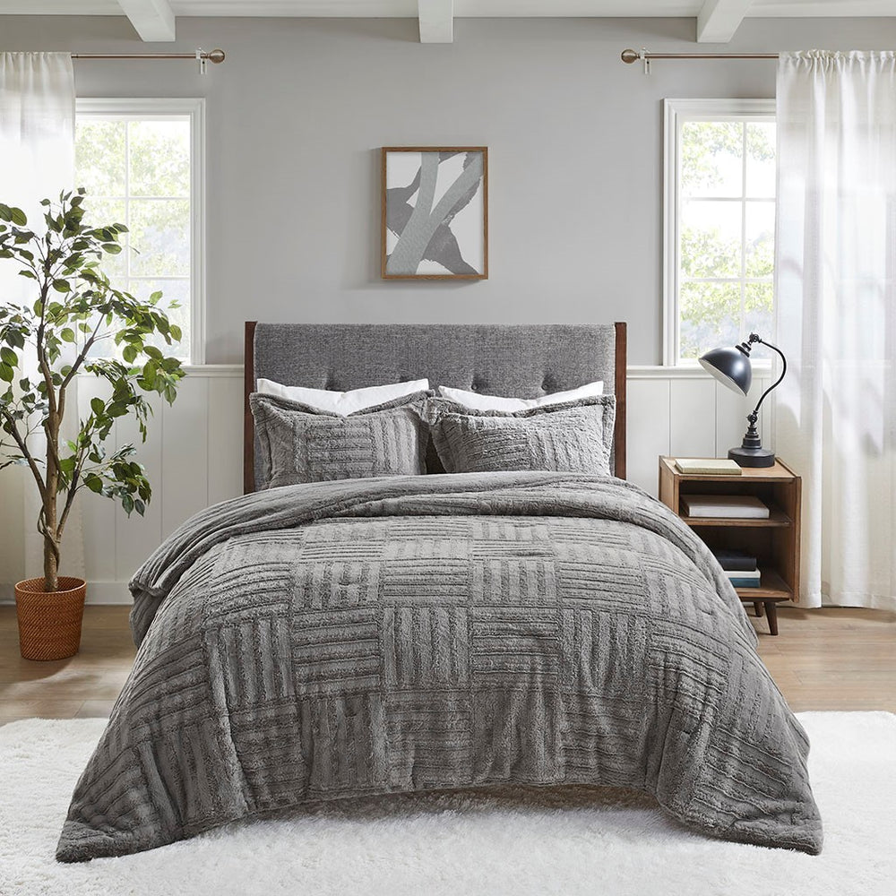 King/Cal King Fur Down Alternative Comforter Mini Set Media 2