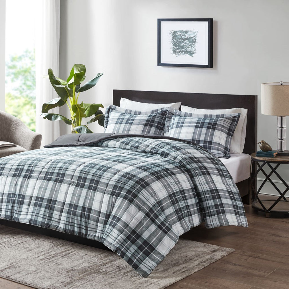 King/Cal King 3M Scotchgard Down Alternative All Season Comforter Set Media 1