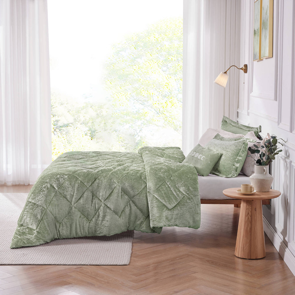 3 PCS Twin/Twin XL Velvet Duvet Cover Set with Throw Pillow Green Media 12