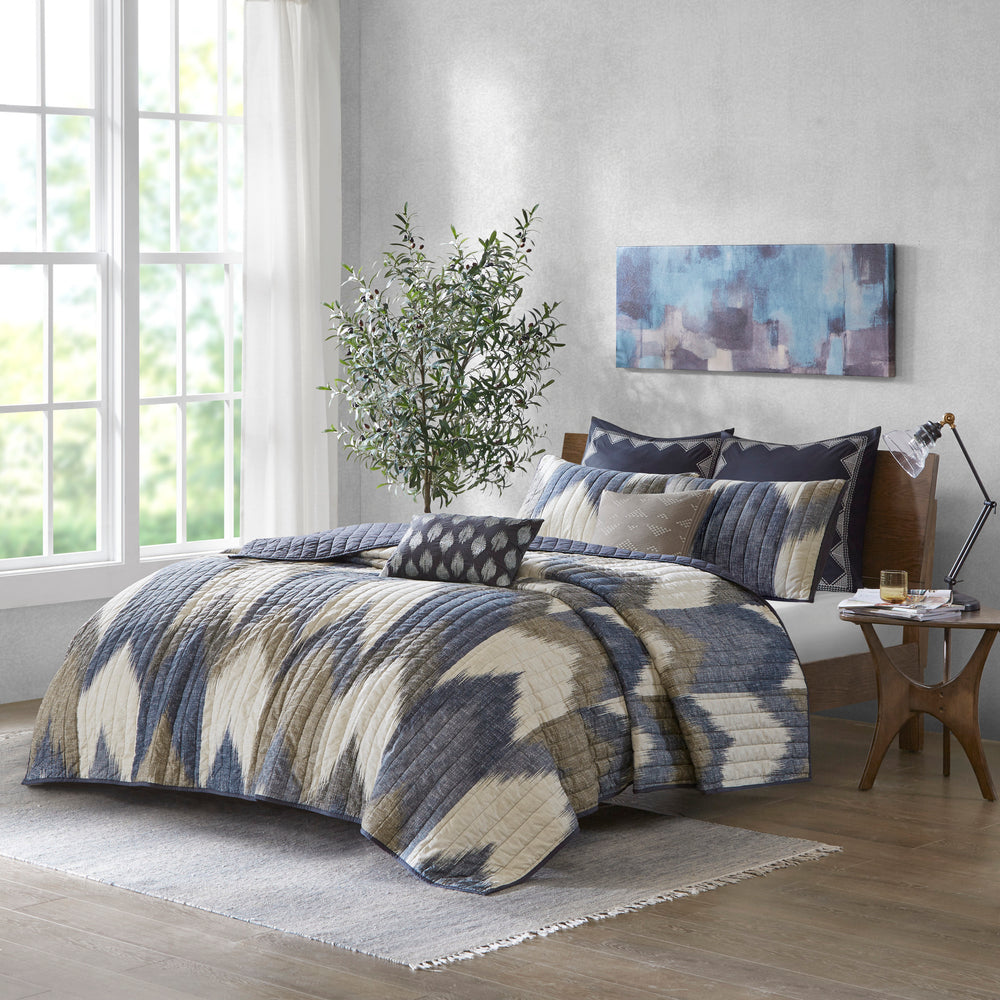 3 Piece Printed Cotton Quilt Set Navy King/Cal King Media 1