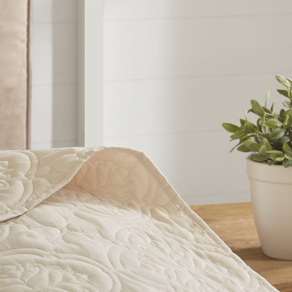 3 Piece Reversible Bedspread Set Cream King/Cal King Media 6