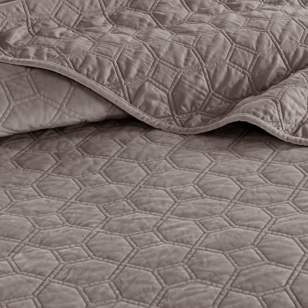 3 Piece Velvet Quilt Set Taupe King/Cal King Media 4