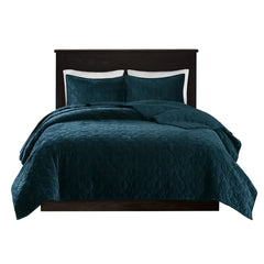 3 Piece Velvet Quilt Set perspective