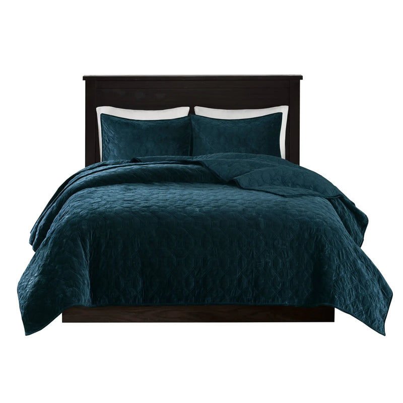 3 Piece Velvet Quilt Set
