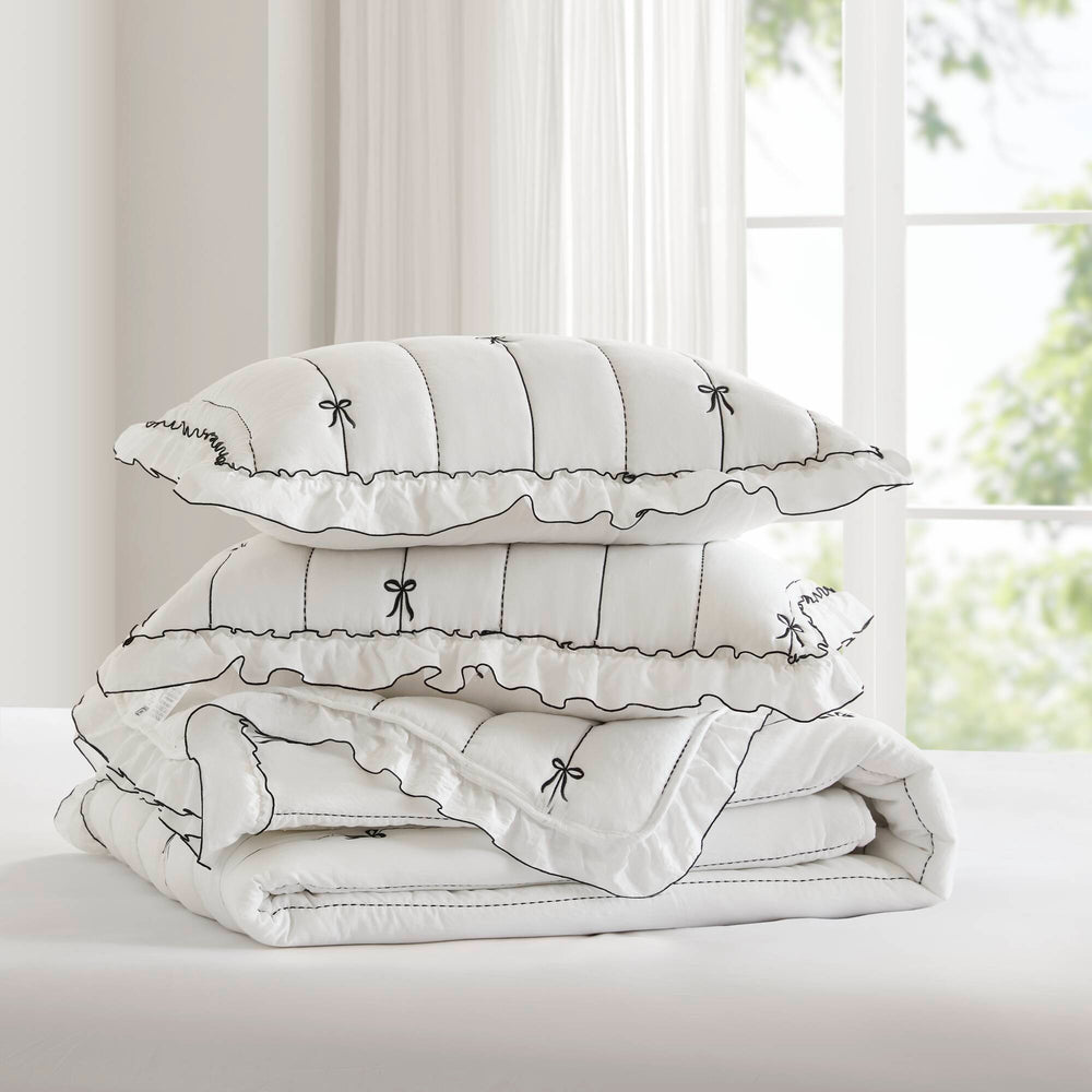 3- Piece Full/Queen Quilt Mini Set Media 10