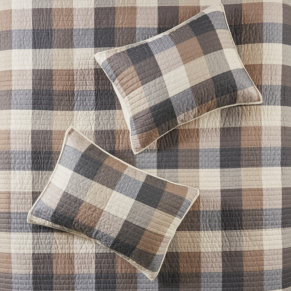 6 Piece Printed Herringbone Quilt Set with Throw Pillows Neutral King/Cal King Media 10