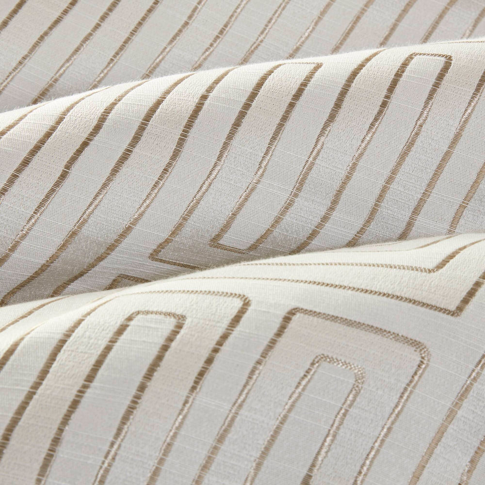 10 PCS Queen Luxury Jacquard Comforter Set Ivory Media 10