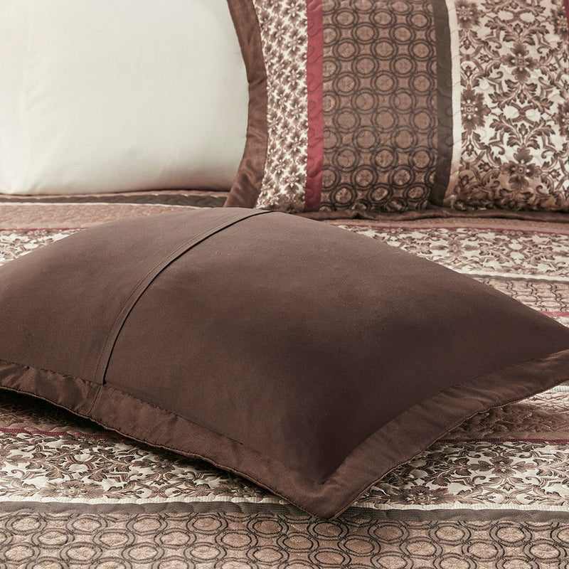 5 Piece Jacquard Quilt Set with Throw Pillows Red King/Cal King