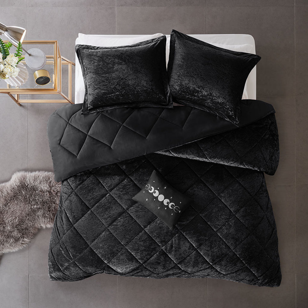 King/Cal King Velvet Comforter Set with Throw Pillow Media 10