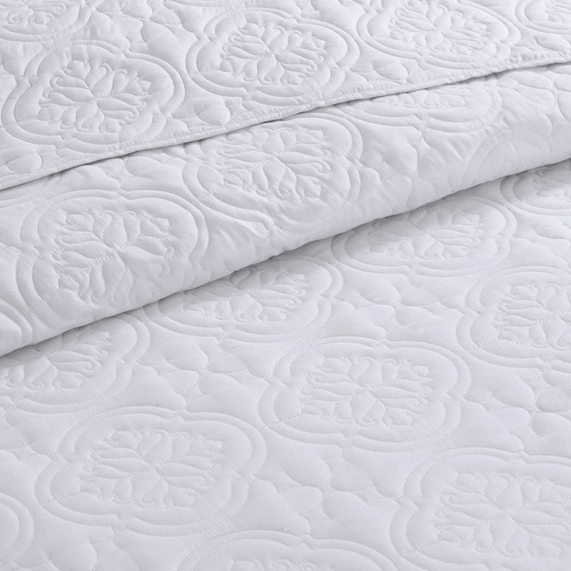 3 Piece Reversible Bedspread Set White King/Cal King