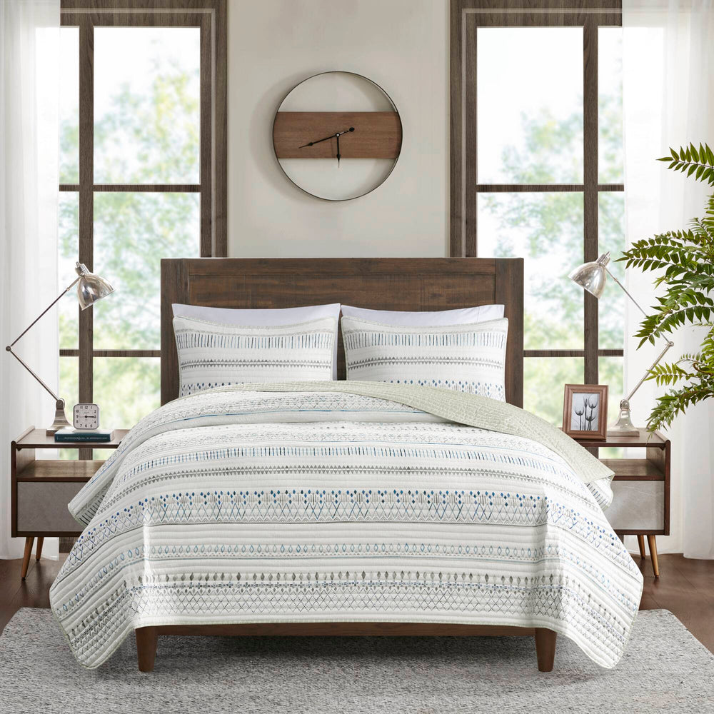 3 Piece   Seersucker Quilt Set Taupe/Blue Full/Queen Media 10