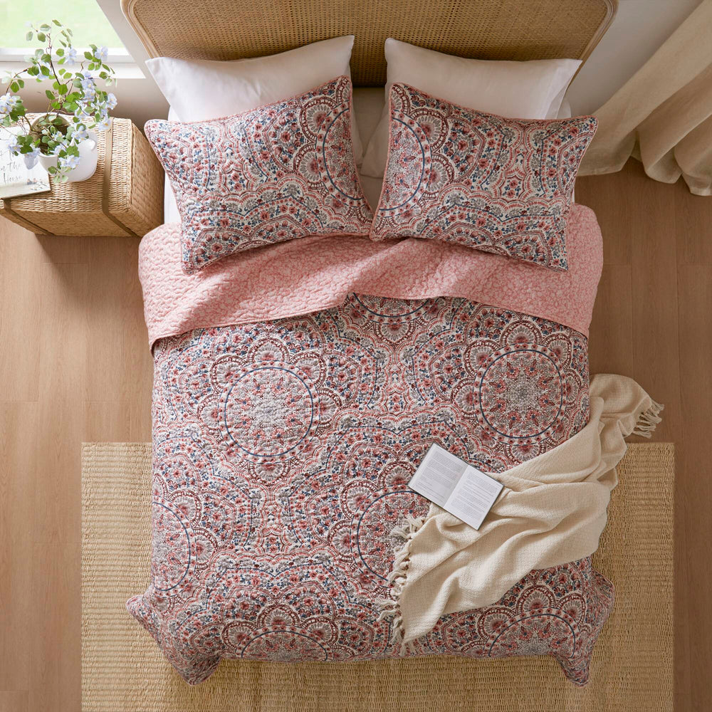 3-Piece Full/Queen Boho Floral Reversible Quilt Media 20