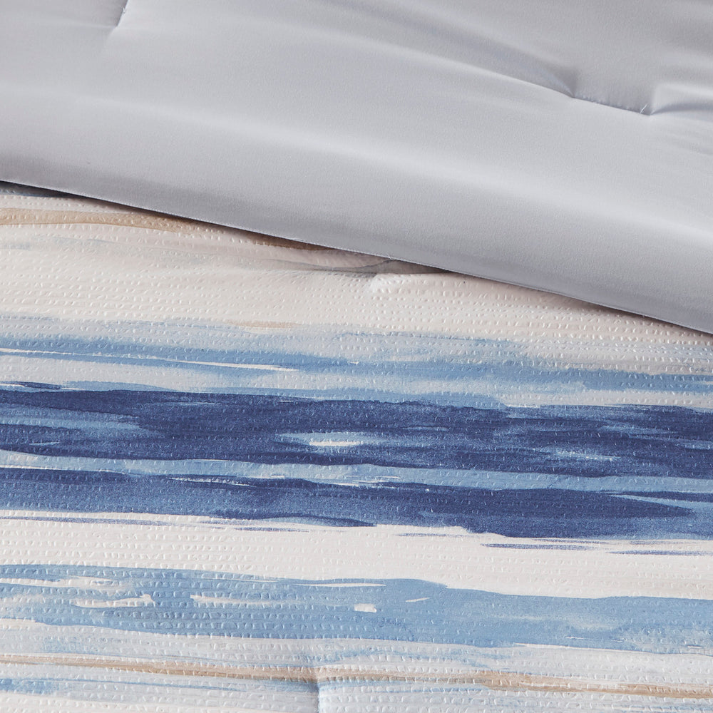 8 Piece Printed Seersucker Comforter and Quilt Set Collection Blue King/Cal King Media 10