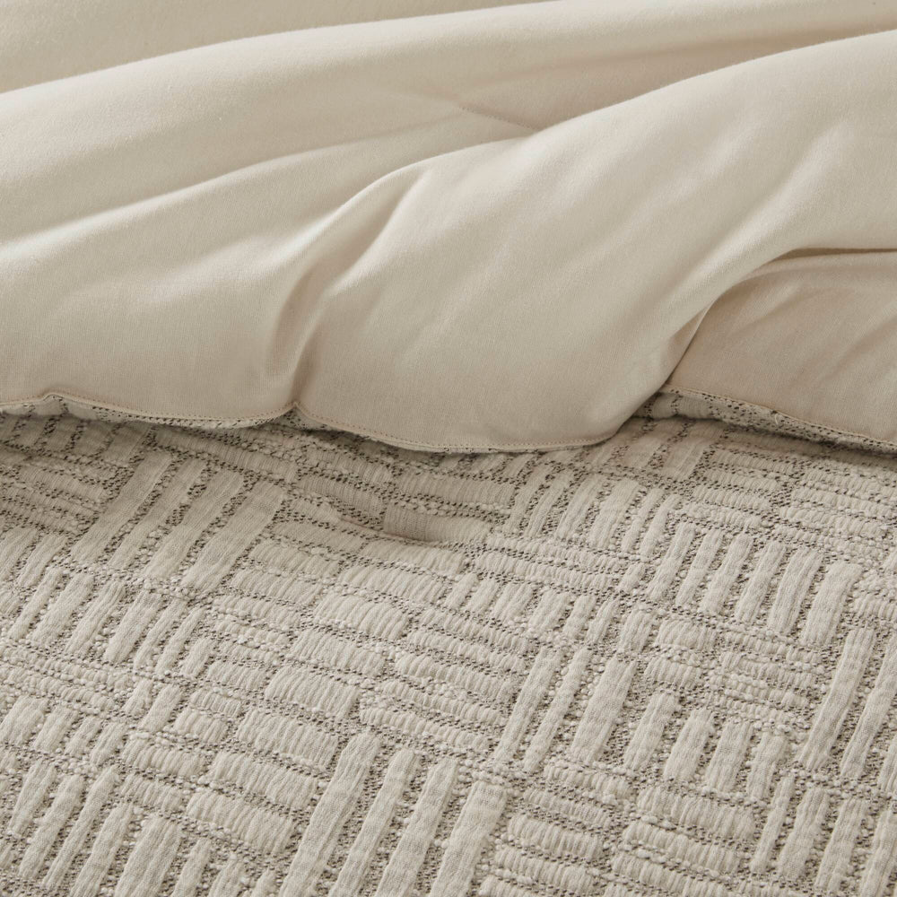3 Piece Oversized Cotton Matelasse Comforter Set-Full/Queen Media 9
