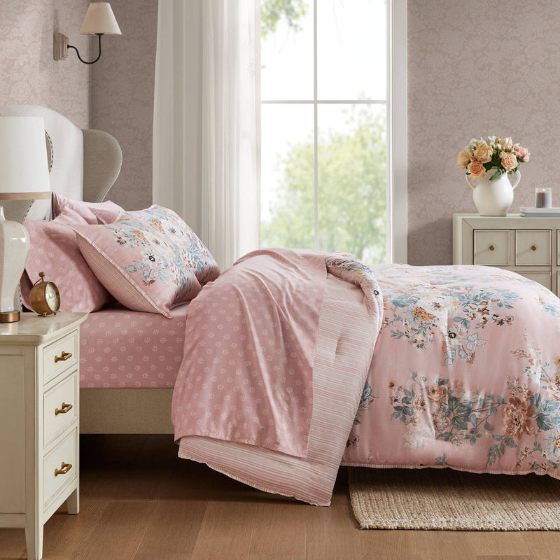 7-Piece Full 7 Piece Vin -inspired Collection floral print,Pink
